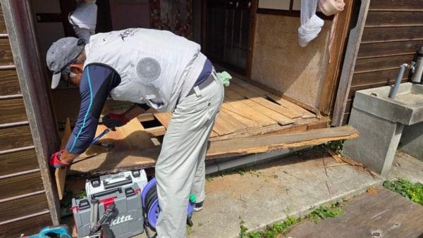 敷居交換・戸車Vレール大作戦！！