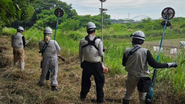 大牟田・三井金属様の敷地草刈りをいたしました